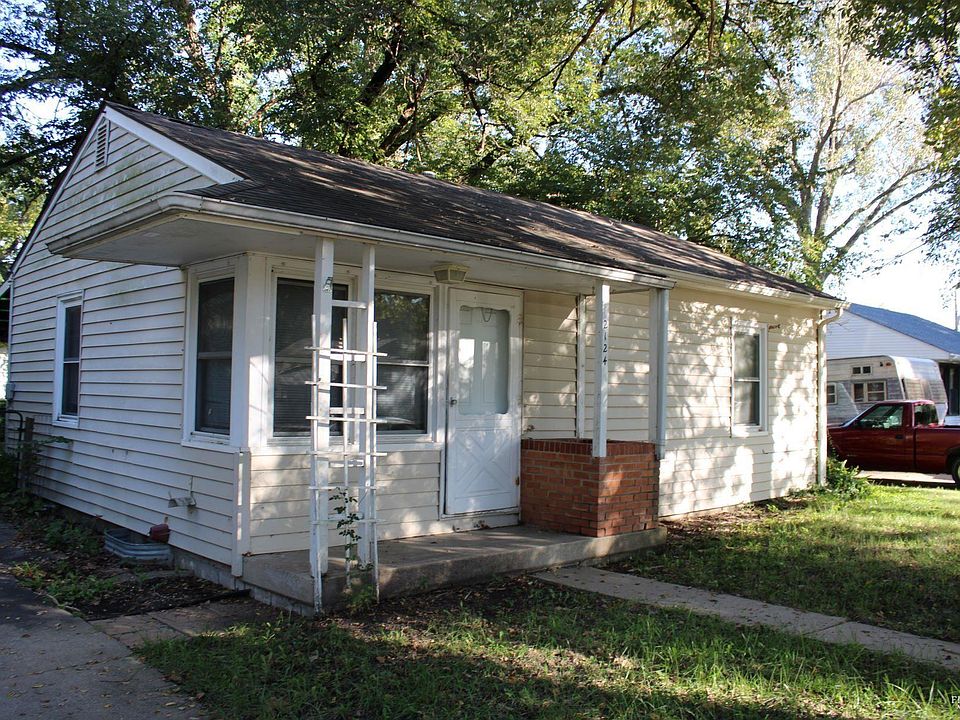 1st image of 2124 Sloan St