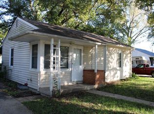 2124 Sloan St, Manhattan, KS 66502
