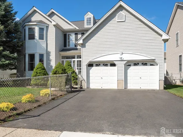 7 Timber Ridge Rd, North Brunswick, NJ 08902