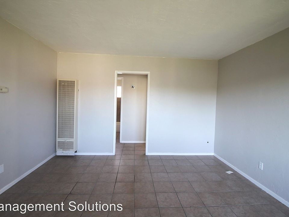1st image of 5027 University Ave APT 8