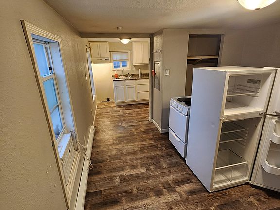 3rd image of 13 Wood St