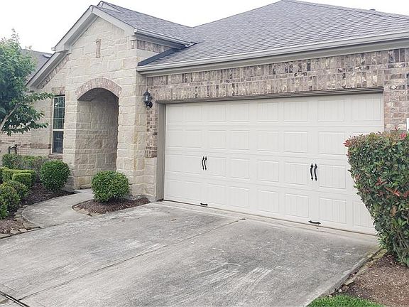 4th image of 725 Pienza Ln