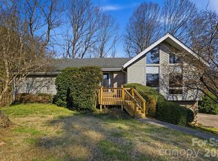 1750 10th Street Ct NW, Hickory, NC 28601