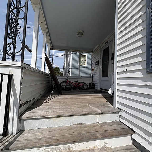 20 Wilson Ave #2 — Photo 2