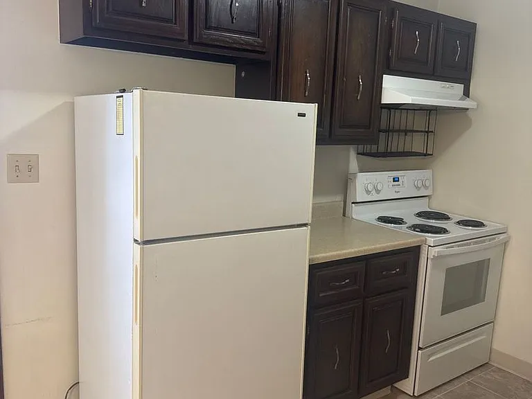3100 Park Lane Dr — Photo 3