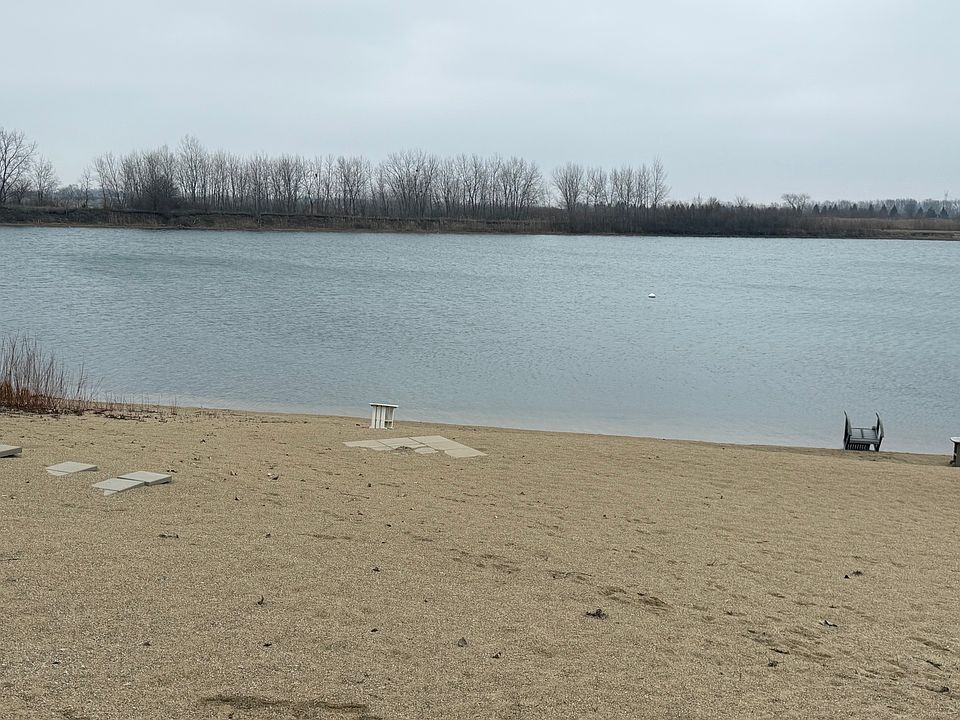 2nd image of LOT 7 E Burr Oak Ln Lot 7