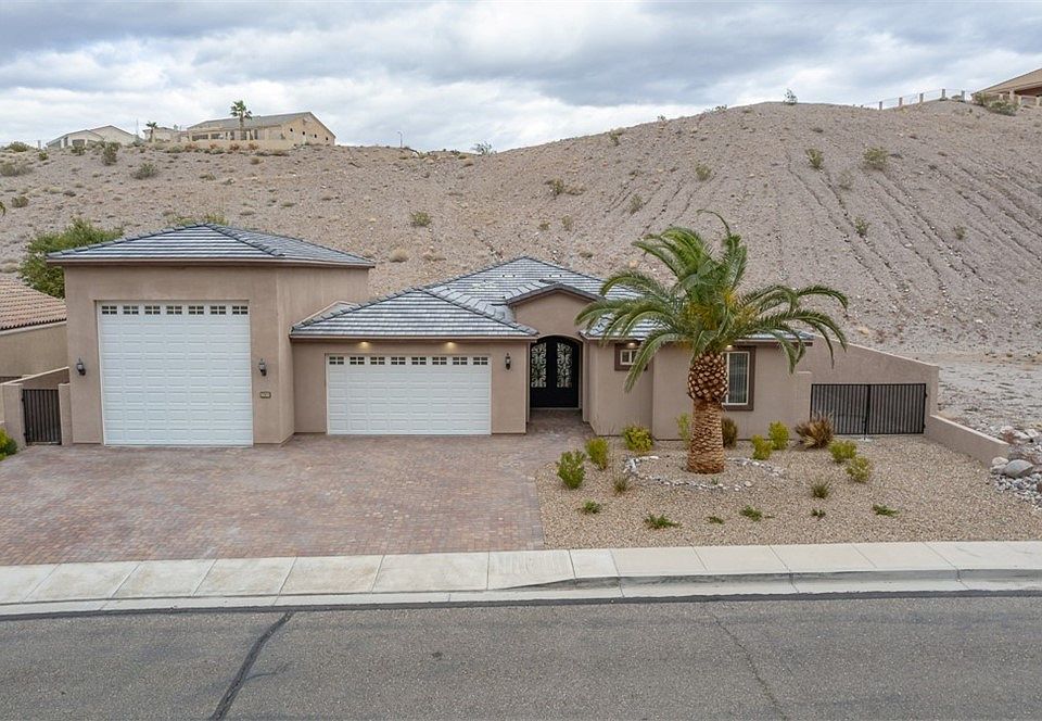 1st image of 2905 Desert Trail Drive