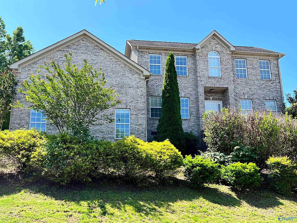 1st image of 431 Barrington Hills Dr