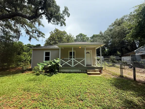 5252 Admiral Halsey Rd, Milton, FL 32583