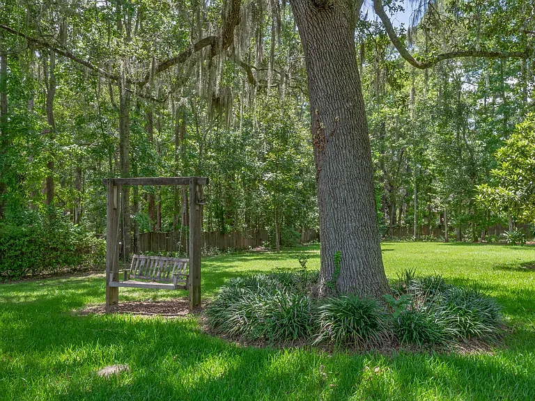 6326 Glasgow Dr — Photo 46