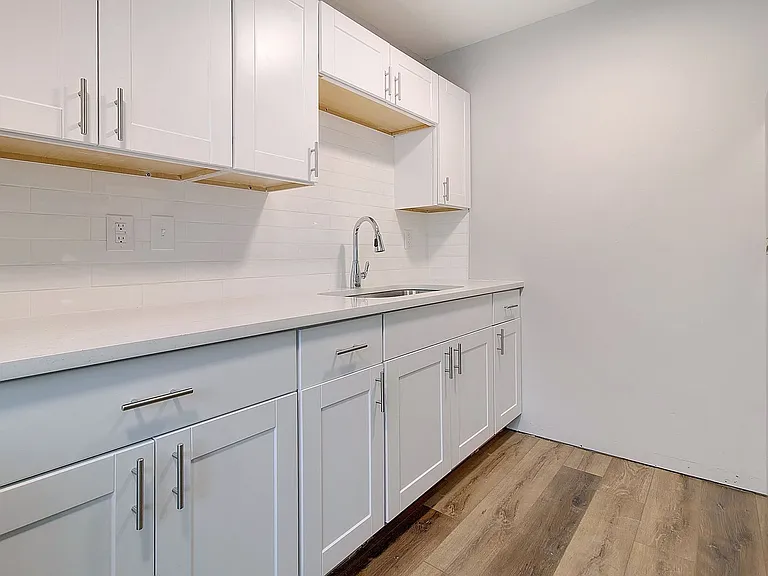 4003 S Rhett Ave #A6 — Photo 4