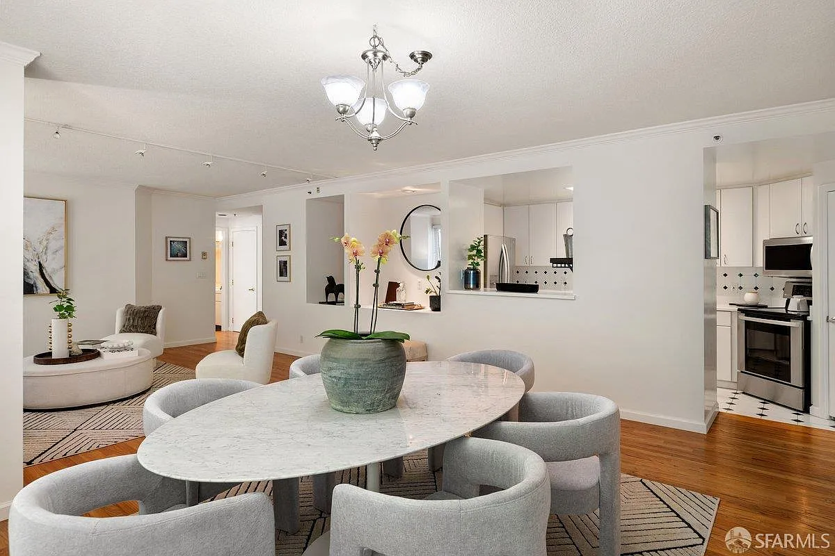 111 Chestnut St Unit 203 - Photo 9