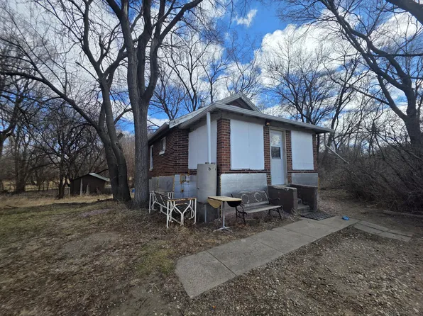 116 N Ohlman St, Mitchell, SD 57301