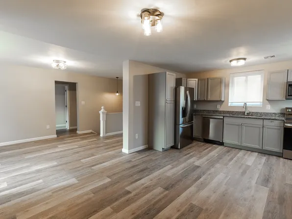 8 Enfield St Floor 2, Pittsburgh, PA 15213