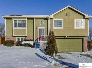 10801 S 17th St, Bellevue, NE 68123