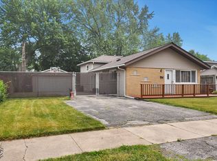 10821 S Plahm Ct, Worth, IL