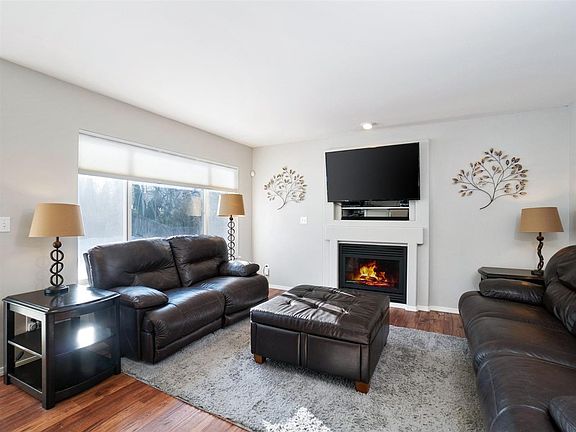5th image of 23122 E Settler Dr
