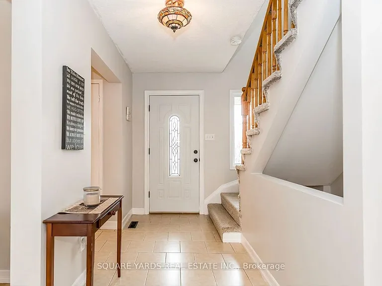 50 Radenhurst Cres — Photo 4
