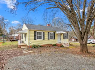 601 2nd Ave, Burlington, NC 27215