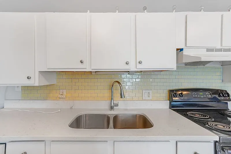 2 bed, 1.0 bath, 900 sqft, $1,725 — Photo 4