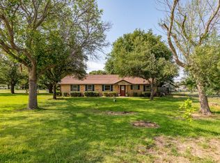 106 Brentwood Ln, Haslet, TX 76052