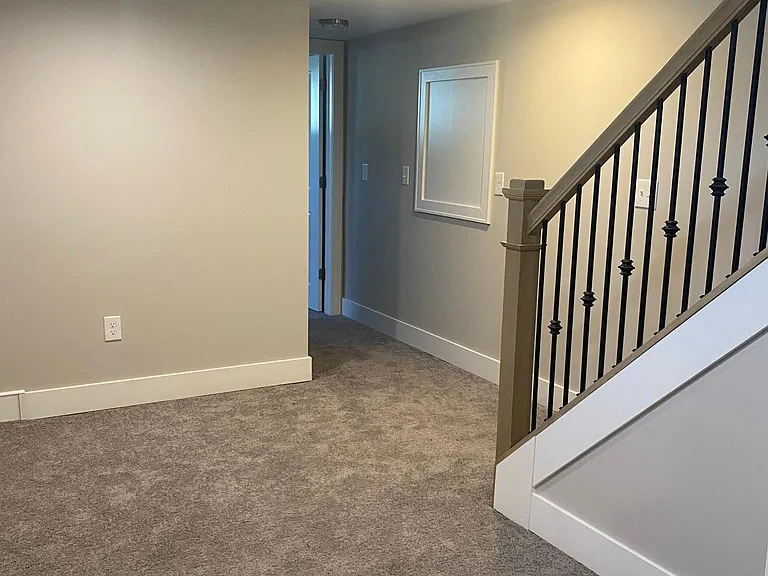 657 London Ave — Photo 15