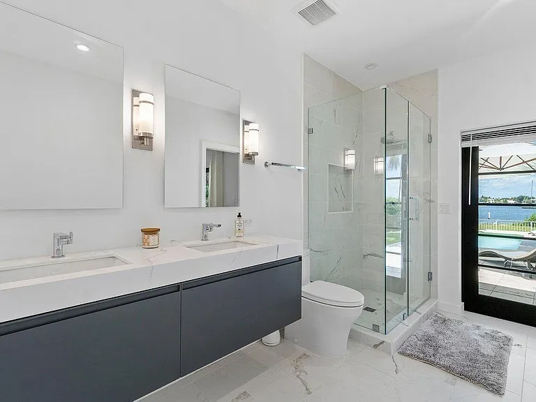 210 S Lake Dr — Photo 21