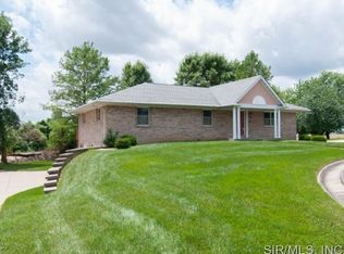 1606 Bermuda Dr, O Fallon, IL 62269