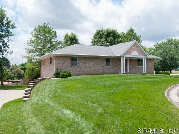 1606 Bermuda Dr photo 1