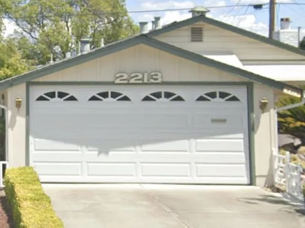 2213 Santa Cruz Ave, Santa Clara, CA 95051