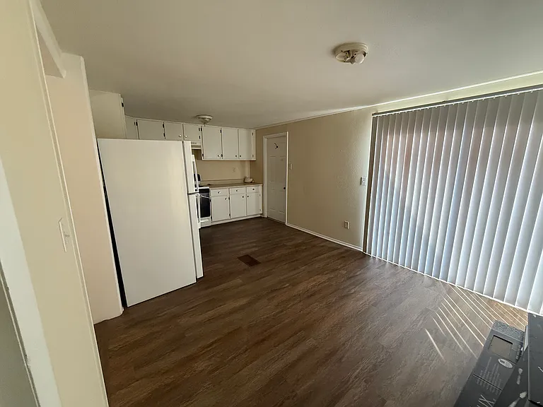 3122 Moody Ave — Photo 11