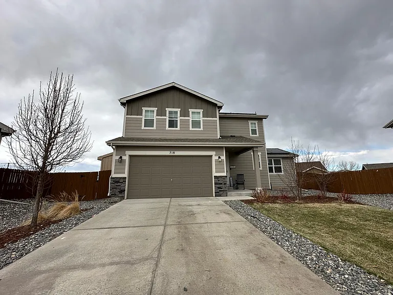 718 Pine Warbler Ct — Photo 2