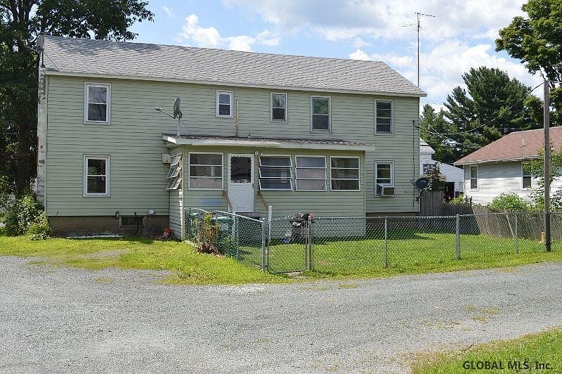 3rd image of 31-33 CHATHAM Street