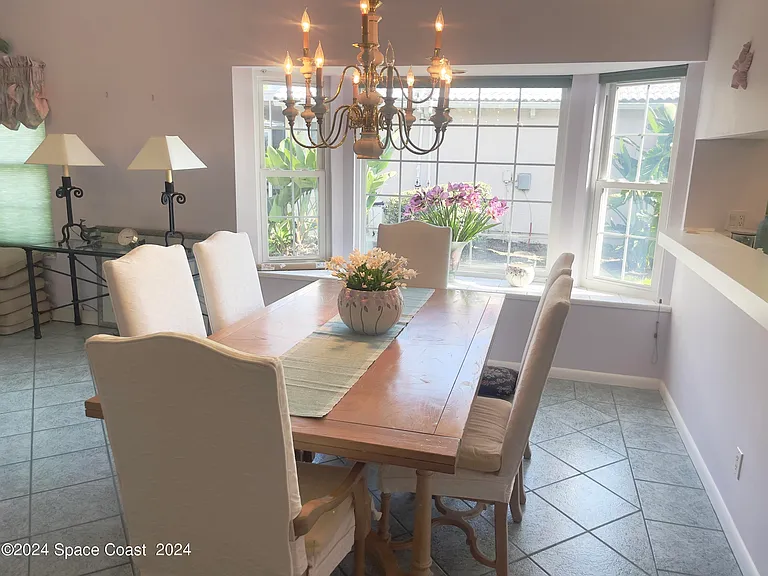 408 La Costa St — Photo 2