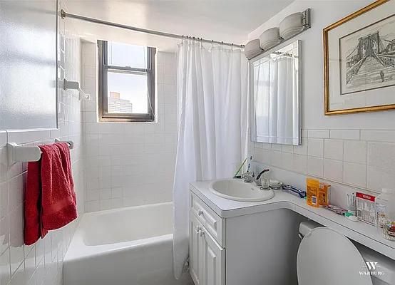 Rented by Warburg | media 30