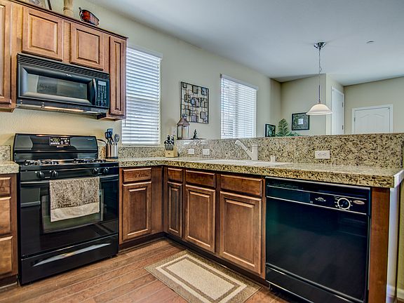 4th image of 1010 Dante Cir