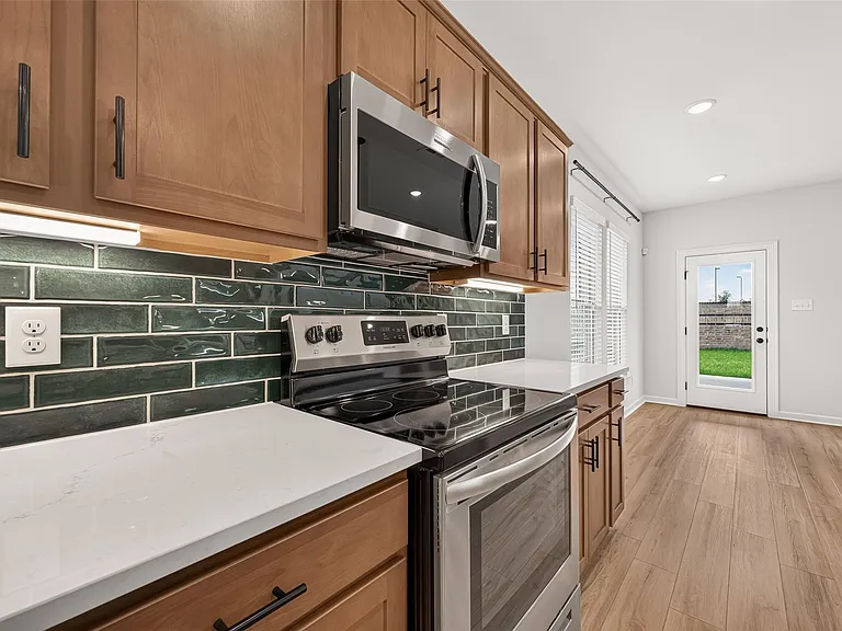 10726 Sky Creek Ln — Photo 18