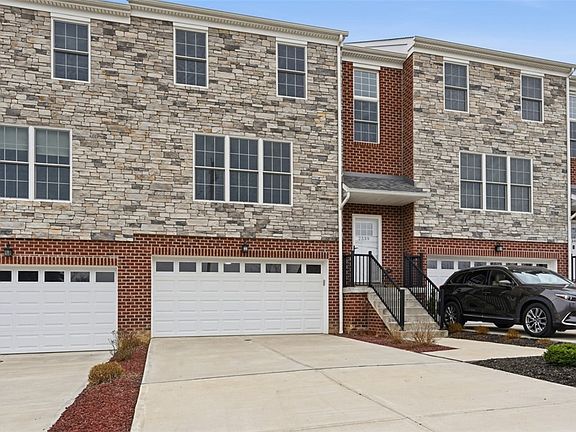 2nd image of 2339 Old Greentree Rd