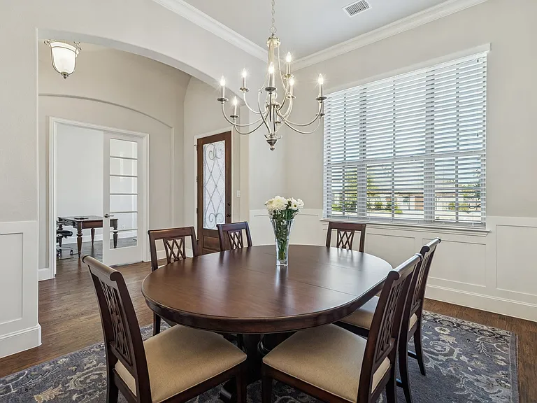 701 Cherrywood Dr — Photo 7