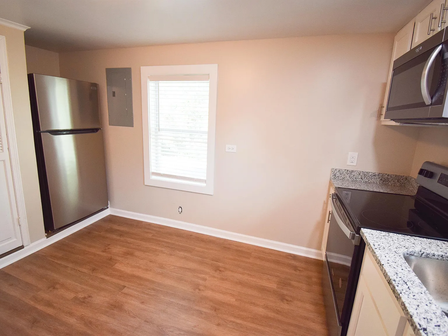 1 bed, 1.0 bath, 522 sqft, $1,250 — Photo 4