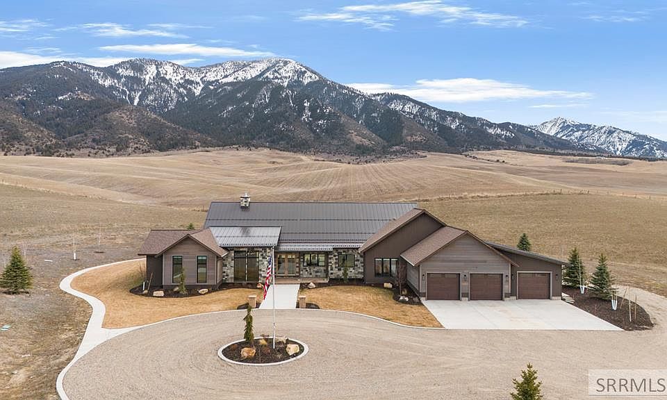 1st image of 2399 Chapel Rd