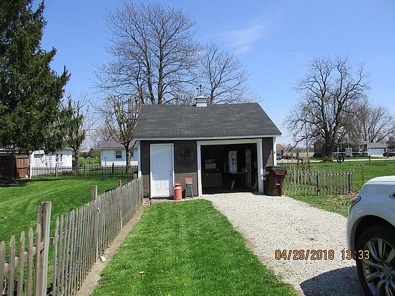 4th image of 601 Moody Ave