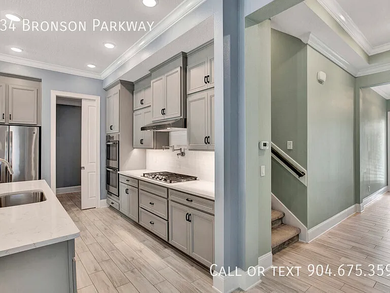 434 Bronson Pkwy — Photo 4