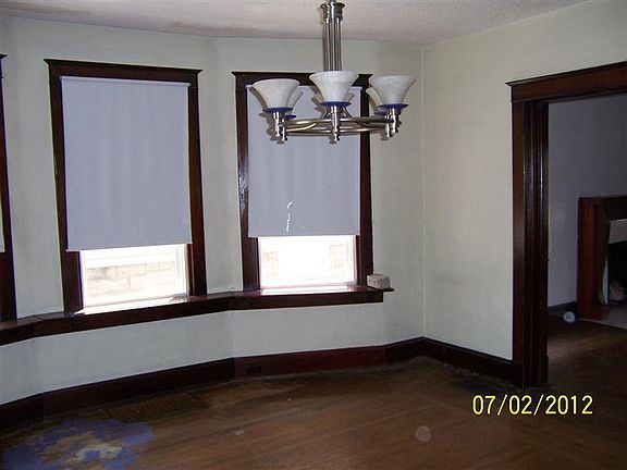 3rd image of 2138 Feldman Ave
