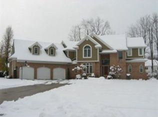 4346 Appaloosa Ct, Erie, PA 16506