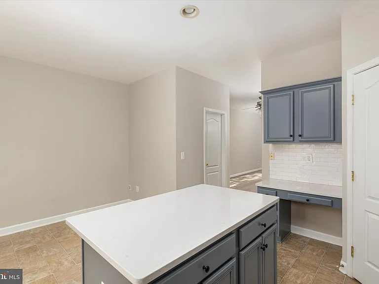 7579 Great Swan Ct — Photo 6