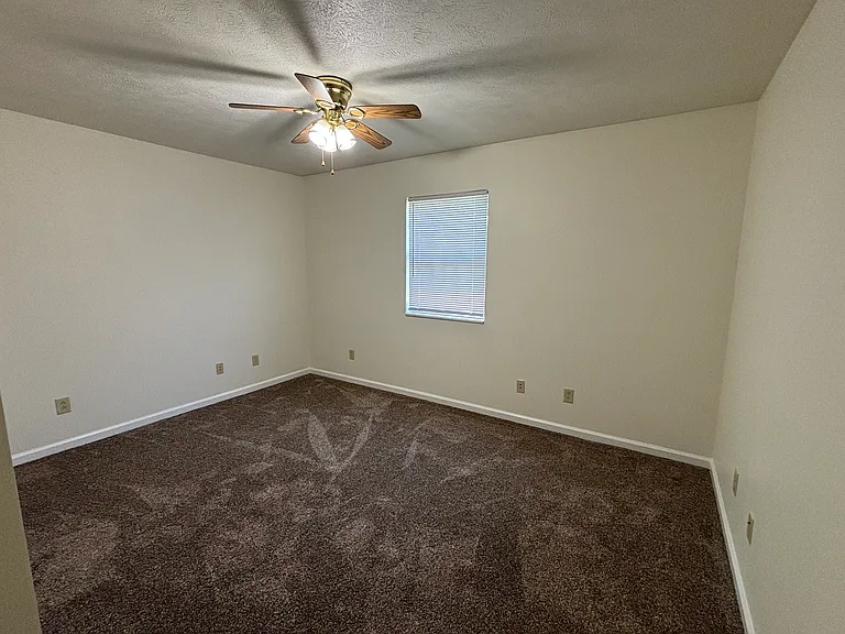 1942 Hudspeth Rd #6 — Photo 21