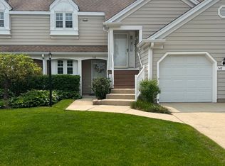 548 Parkview Ter, Buffalo Grove, IL 60089