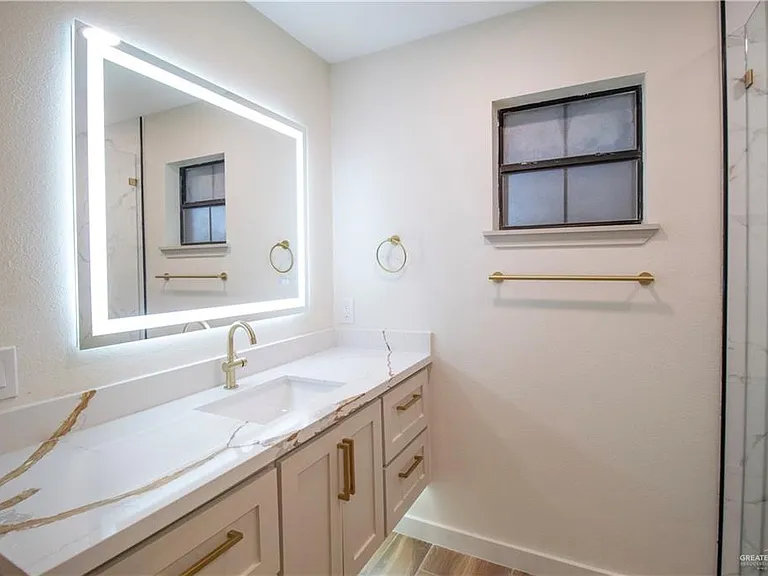 1615 Gloria Ann Dr — Photo 18
