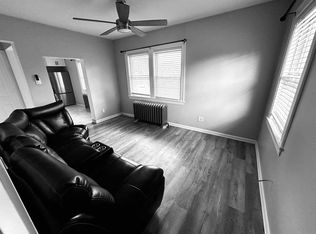 6 S Monterey Ave #2E, Villa Park, IL
